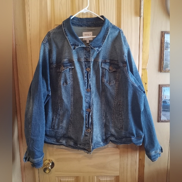 Torrid Denim Jacket- Medium Wash - Picture 5 of 16
